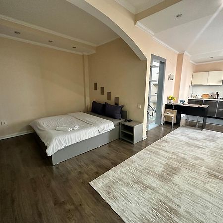 B&B Apart Atyraū Dış mekan fotoğraf